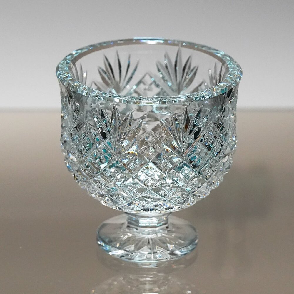 Vintage Waterford Crystal Pedestal Bowl – Diamond & Fan Cut Elegance - Picture 6 of 9
